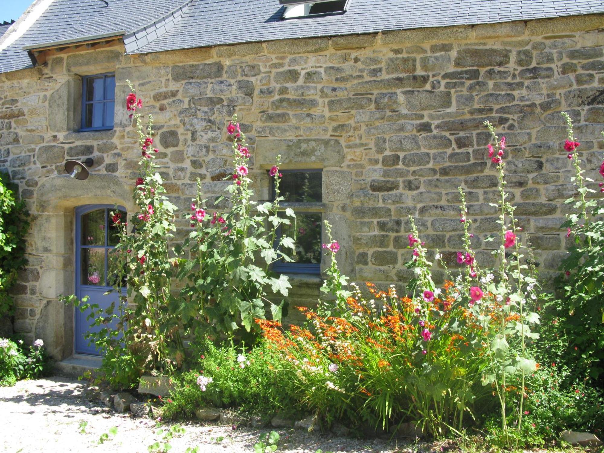 La Chambre Du Grand Val Caden Exteriör bild