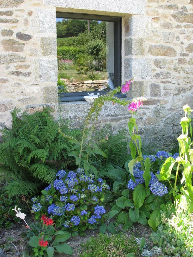 La Chambre Du Grand Val Caden Exteriör bild
